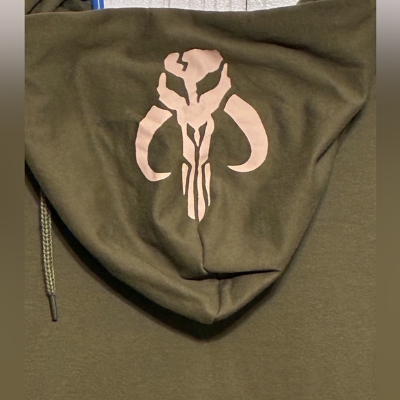 Star Wars The Mandalorian Give Me Some Space Grogu Hoodie - Picture 5 of 8